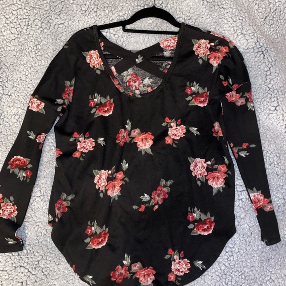 Top - Picture 2 of 2